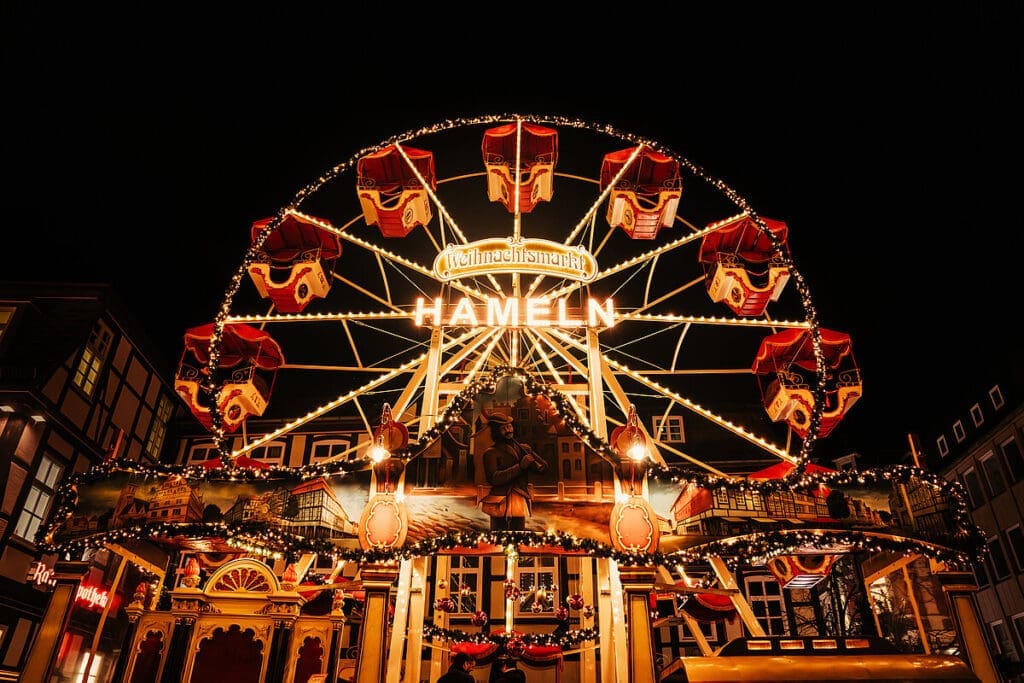 Weihnachtsmarkt Hameln Riesenrad - Quelle: https://www.hameln.de/