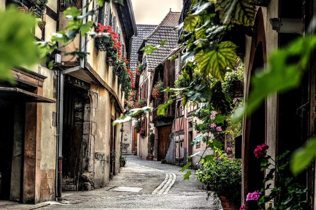 Colmar romantische Gasse - Bild von TheoRivierenlaan auf Pixabay