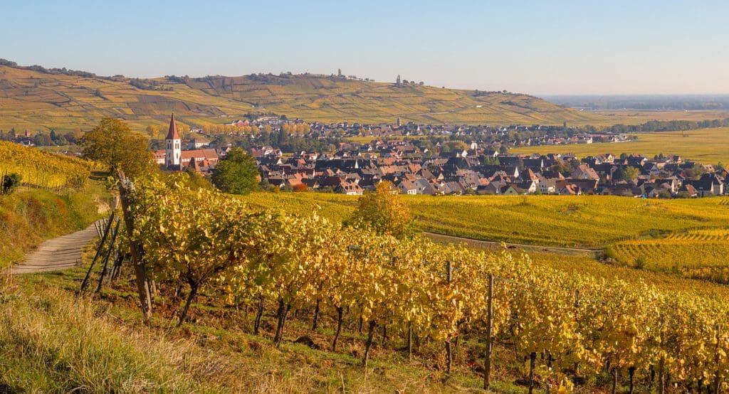 Dorf Weinstraße Elsass im Herbst - Bild von Bonat auf Pixabay