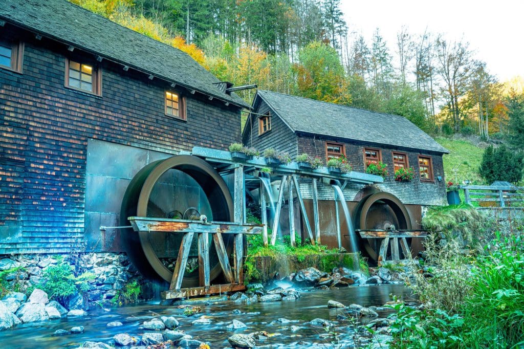 Schwarzwald Wassermühle Hexenlochmühle - Bild von Björn Berenz auf Pixabay
