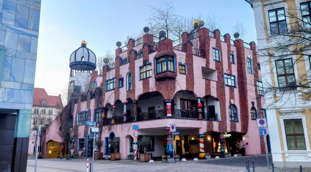 Magdeburg Hundertwasser Haus - Quelle: Schindler Reisen Bildmaterial