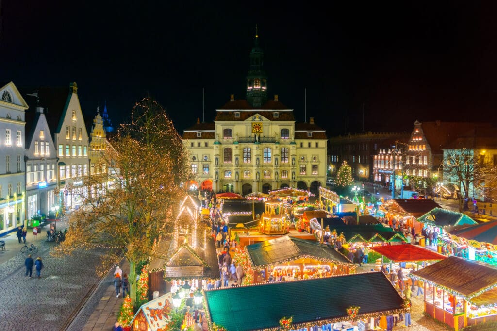 Lüneburg Weihnachtsmarkt - Quelle: iStock Photos - Bildnachweis: Juergen Sack